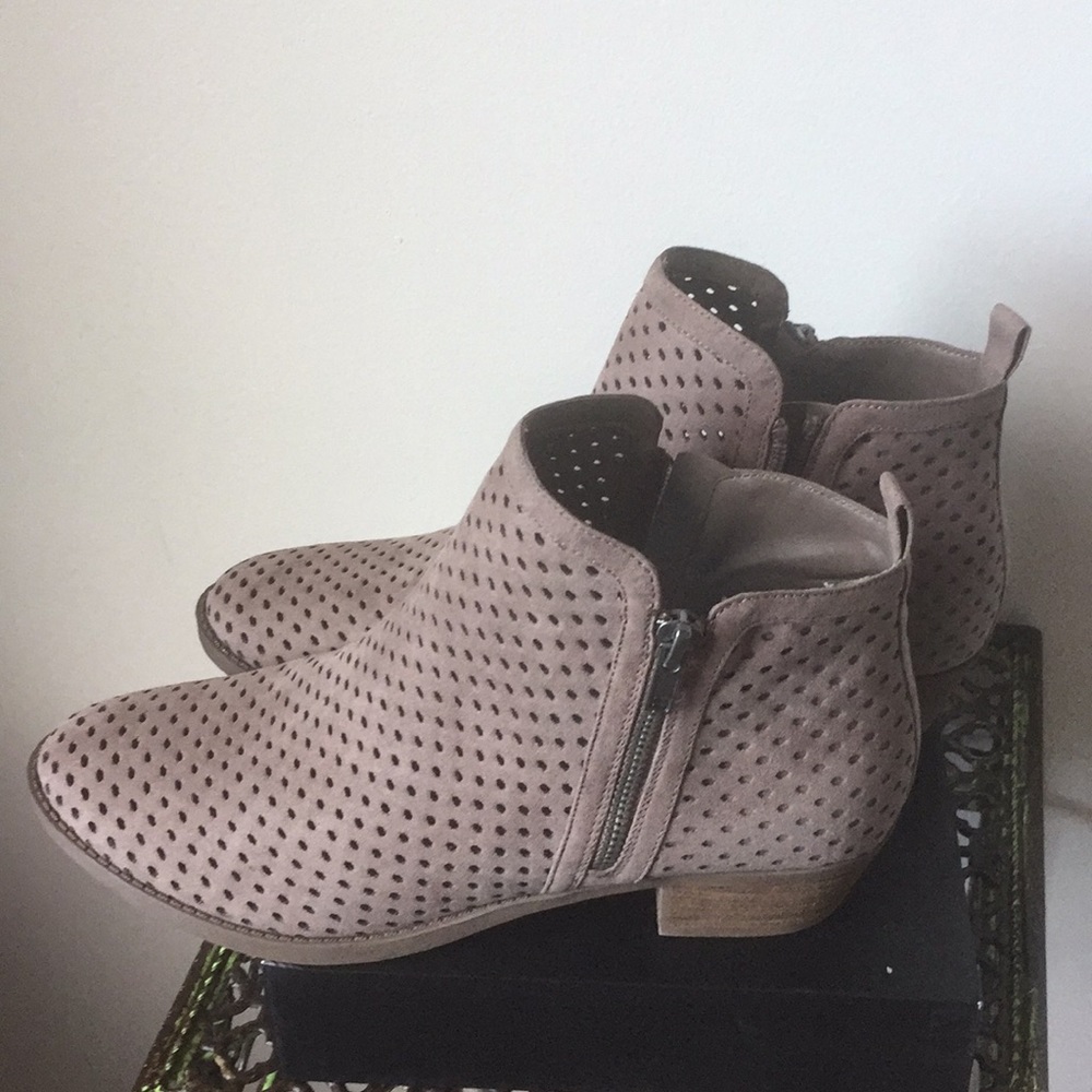 ✅Mesh ankle boots with a low flat heel. Carlos 9m - Picture 2 of 7